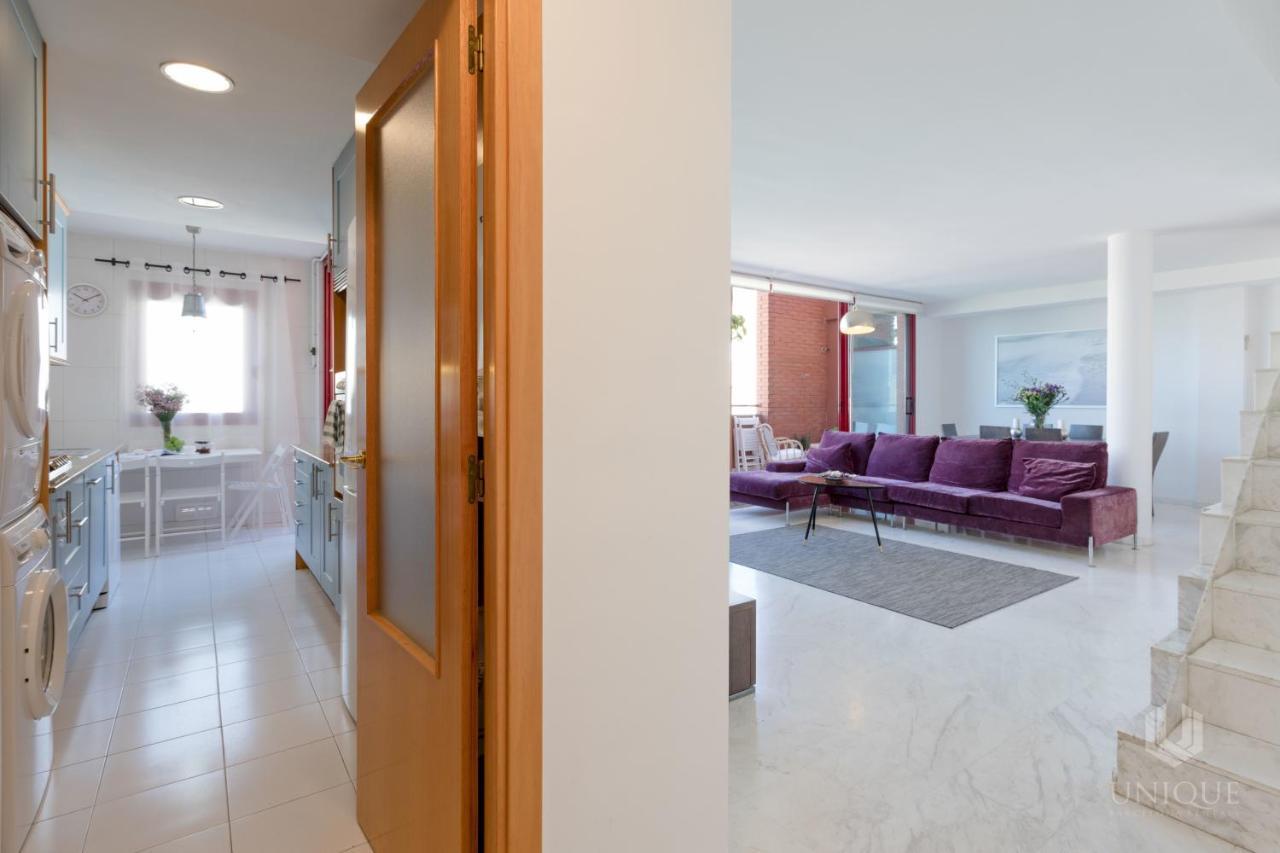 Unique Rentals - Stylish Seafront Duplex Barselona Dış mekan fotoğraf